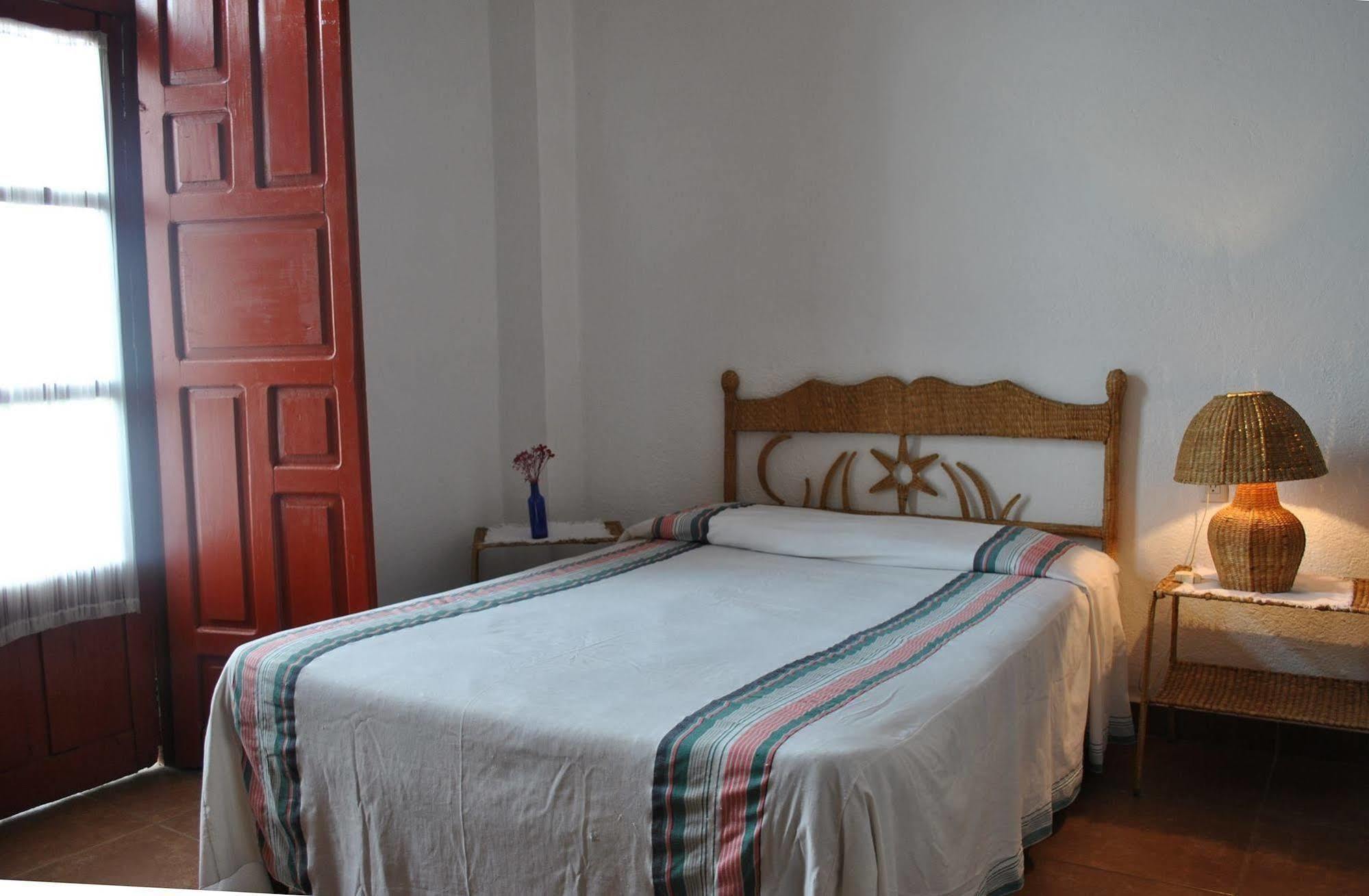 Posada De San Agustin Пацкуаро Экстерьер фото