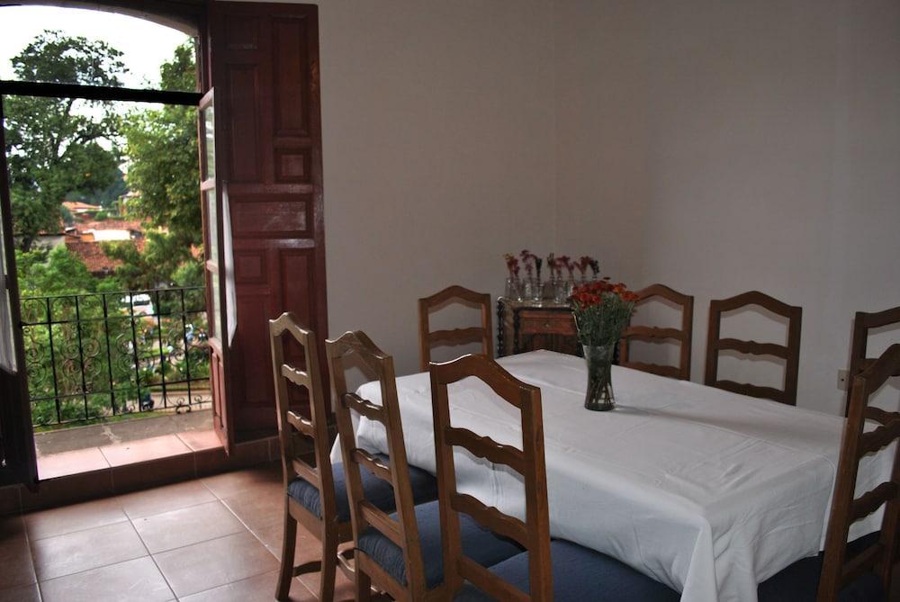 Posada De San Agustin Пацкуаро Экстерьер фото